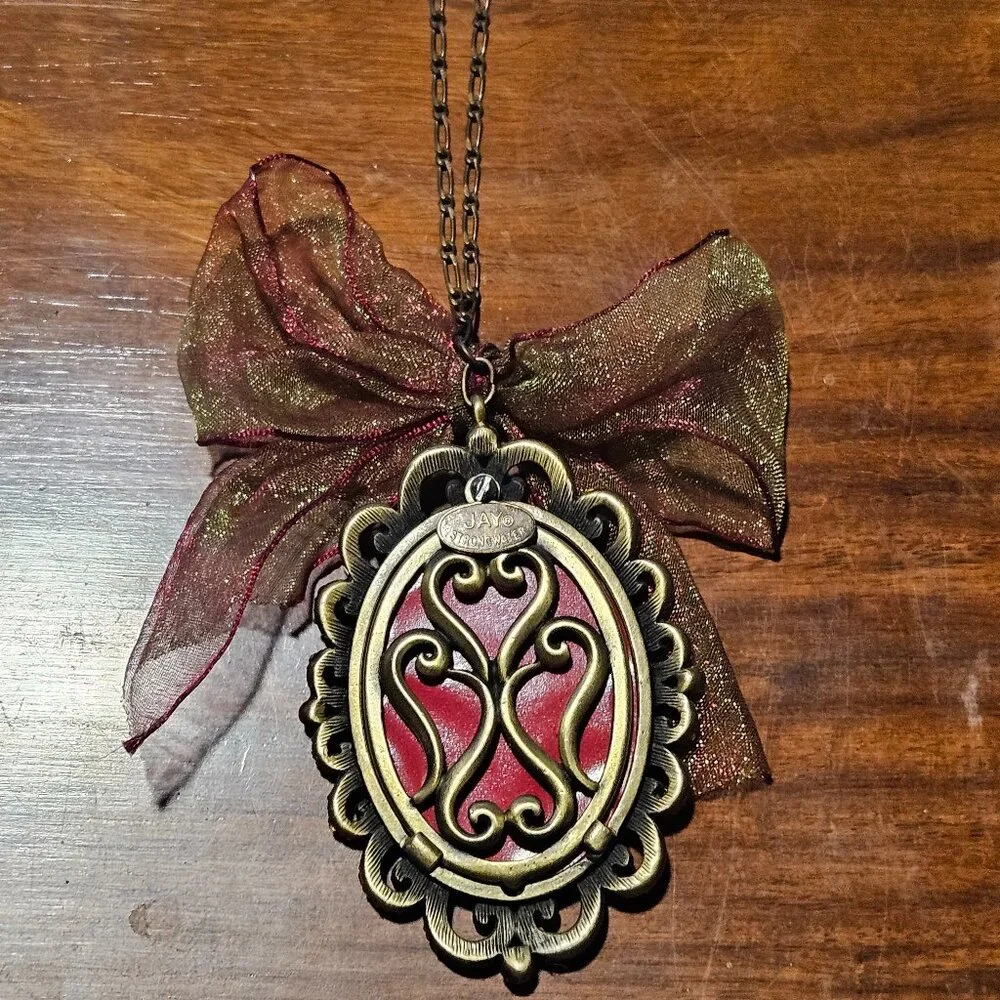 RARE VINTAGE JAY STRONGWATER OVAL CRYSTAL ENAMEL HANGING MINI FRAME ORNAMENT